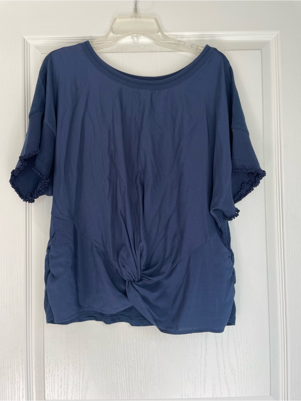 Democracy Twist Front Knot Short Sleeve Top - Navy Mixed Fabric size XL